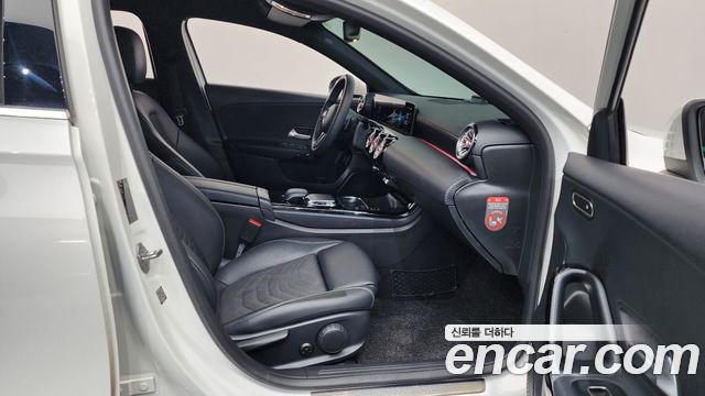 Mercedes-Benz A-Class A250 4MATIC Sedan
