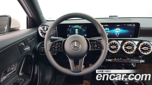 Mercedes-Benz A-Class A250 4MATIC Sedan