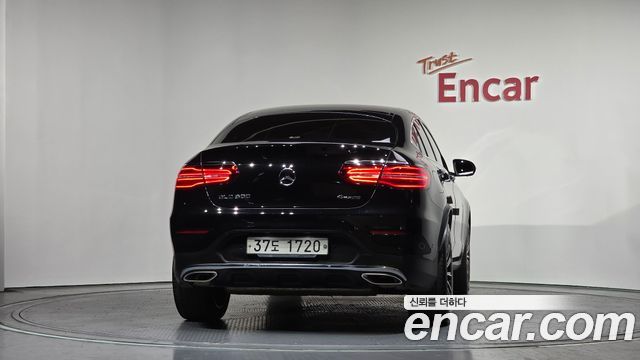 Mercedes-Benz GLC-Class GLC300 4MATIC AMG Line Coupe