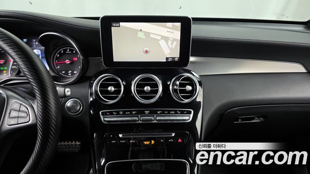 Mercedes-Benz GLC-Class GLC300 4MATIC AMG Line Coupe