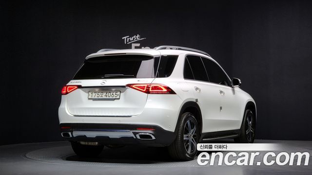 Mercedes-Benz GLE-Class GLE300d 4MATIC