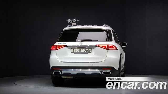 Mercedes-Benz GLE-Class GLE300d 4MATIC