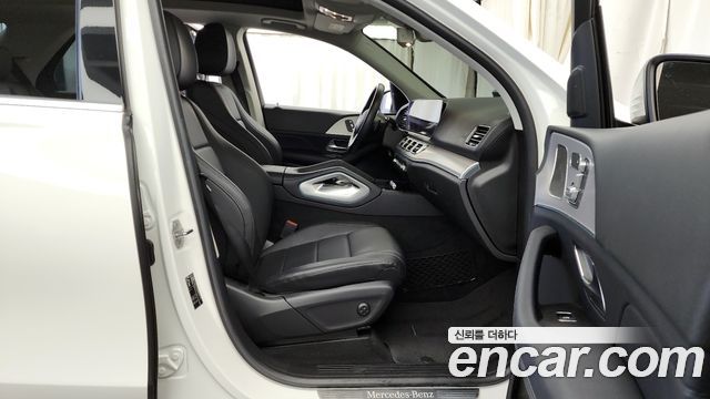 Mercedes-Benz GLE-Class GLE300d 4MATIC
