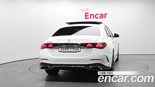 Mercedes-Benz E-Class E200 AMG Line