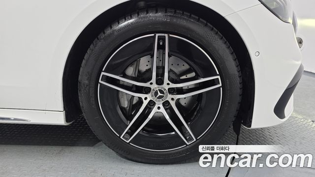 Mercedes-Benz E-Class E200 AMG Line