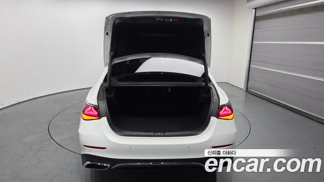 Mercedes-Benz E-Class E200 AMG Line