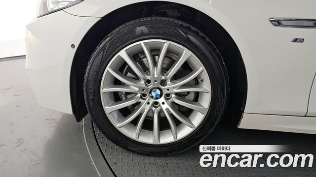 BMW 5-Series 528i M Aero Dynamic