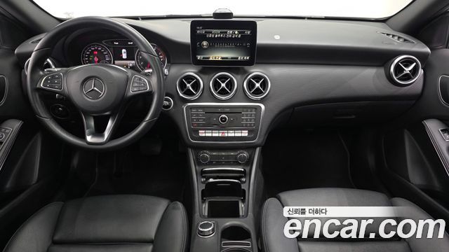 Mercedes-Benz A-Class A200