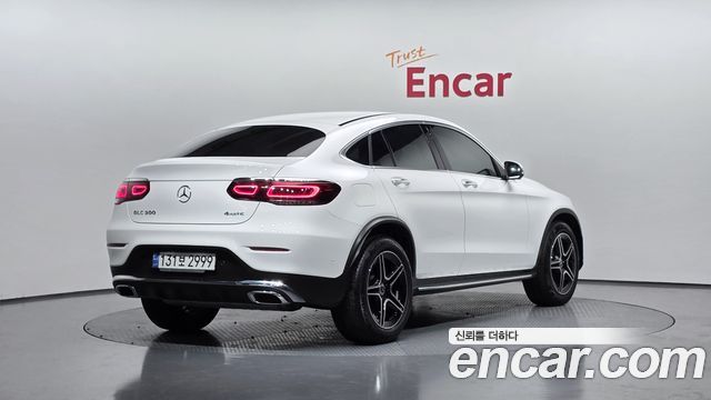 Mercedes-Benz GLC-Class GCL300 4MATIC Coupe
