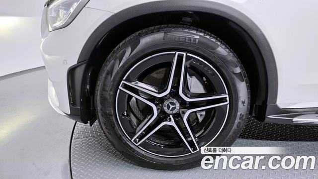 Mercedes-Benz GLC-Class GCL300 4MATIC Coupe