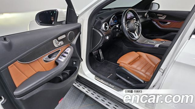 Mercedes-Benz GLC-Class GCL300 4MATIC Coupe