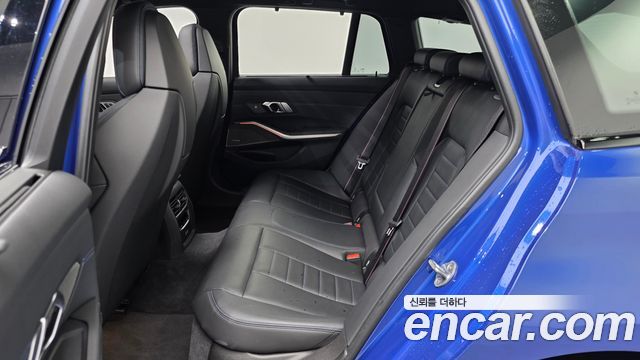BMW 3-Series M340i xDrive Touring Performance
