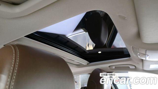 Mercedes-Benz E-Class E300 4MATIC Exclusive