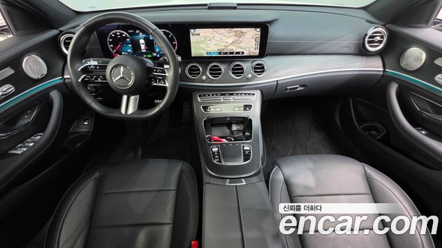 Mercedes-Benz E-Class E220d 4MATIC AMG Line