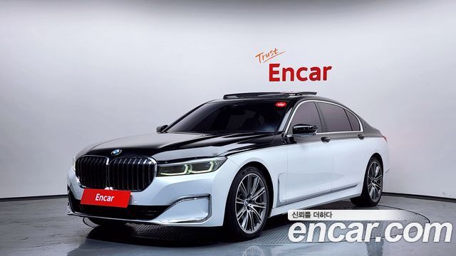 BMW 7-Series M760Li xDrive V12 Excellence