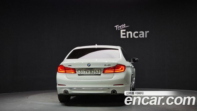 BMW 5-Series 530i xDrive Luxury Plus