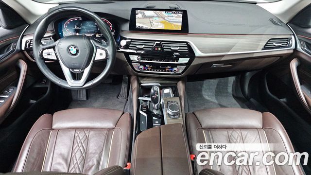 BMW 5-Series 530i xDrive Luxury Plus