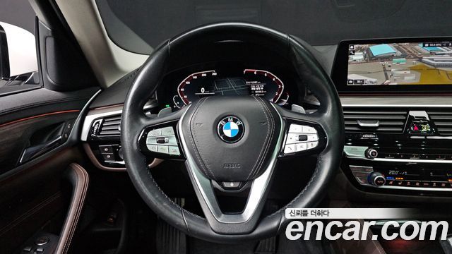 BMW 5-Series 530i xDrive Luxury Plus