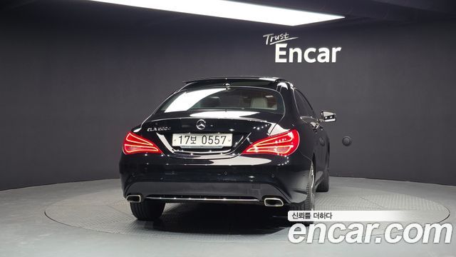 Mercedes-Benz CLA-Class CLA200 d 4MATIC