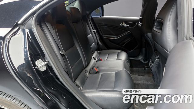 Mercedes-Benz CLA-Class CLA200 d 4MATIC
