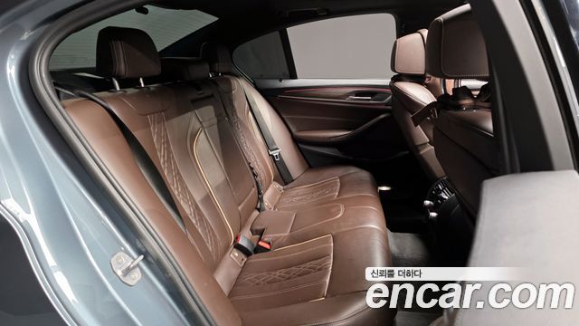 BMW 5-Series 530i xDrive M Sport Package Plus