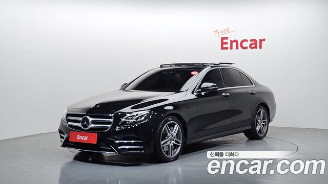 Mercedes-Benz E-Class E300 4MATIC AMG Line