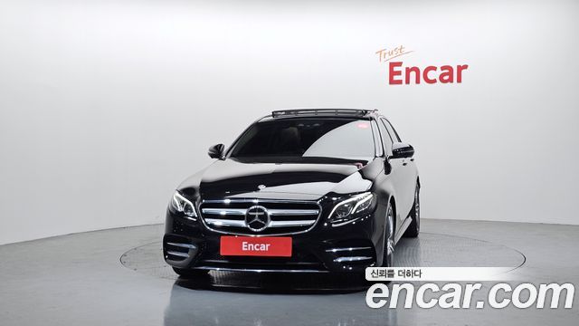 Mercedes-Benz E-Class E300 4MATIC AMG Line