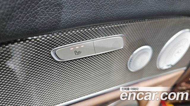 Mercedes-Benz E-Class E300 4MATIC AMG Line