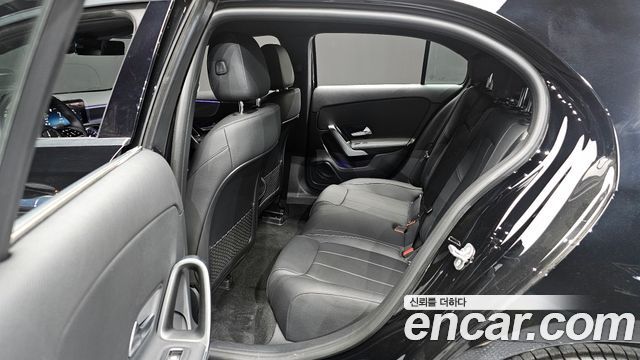 Mercedes-Benz A-Class A220 Hatchback
