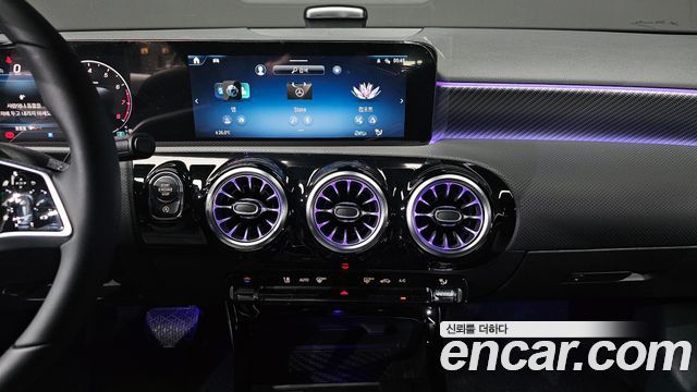 Mercedes-Benz A-Class A220 Hatchback