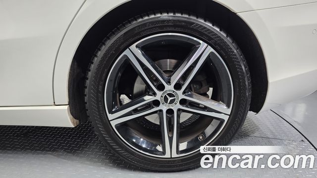Mercedes-Benz A-Class A250 4MATIC Sedan