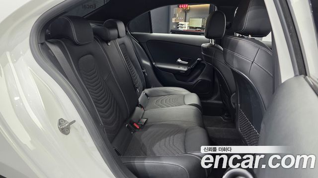 Mercedes-Benz A-Class A250 4MATIC Sedan