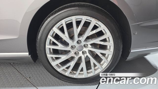 Audi A8 55 TFSI Quattro LWB