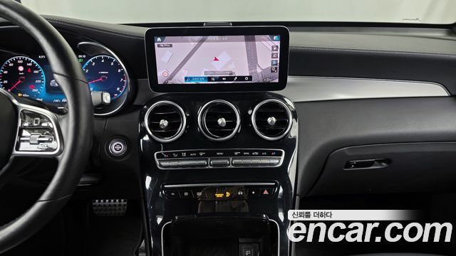 Mercedes-Benz GLC-Class GLC300 4MATIC Premium