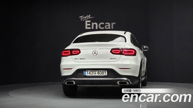Mercedes-Benz GLC-Class GLC300e 4MATIC Coupe Premium package