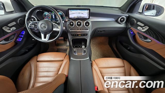 Mercedes-Benz GLC-Class GLC300e 4MATIC Coupe Premium package
