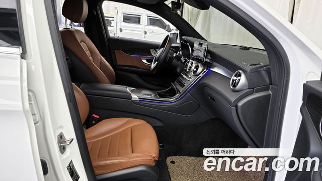 Mercedes-Benz GLC-Class GLC300e 4MATIC Coupe Premium package