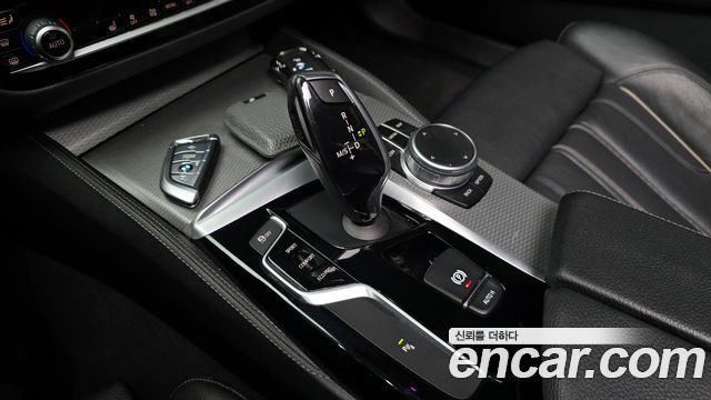 BMW 5-Series 530i M Sport Package