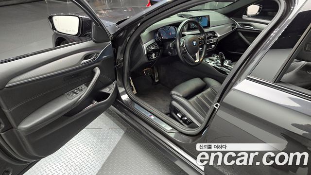 BMW 5-Series 530i M Sport Package