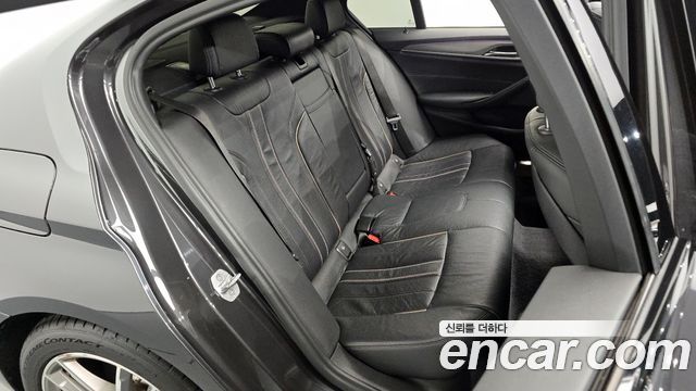 BMW 5-Series 530i M Sport Package