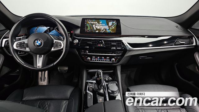 BMW 5-Series 520d xDrive M Sport Package Plus