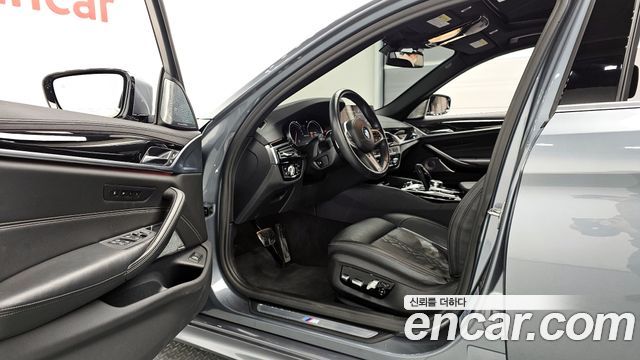 BMW 5-Series 520d xDrive M Sport Package Plus