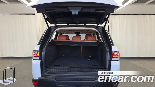 Land Rover Range Rover Sport 3.0 SDV6 HSE Dynamic