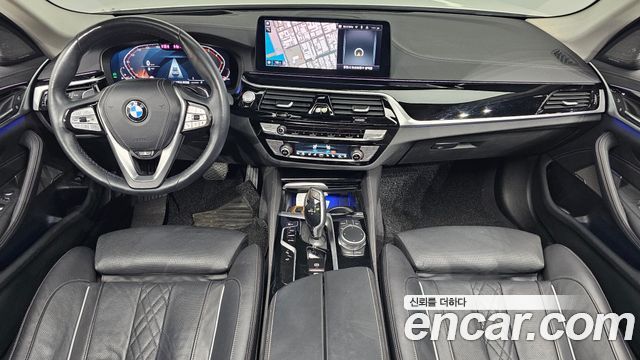 BMW 5-Series 530i Luxury
