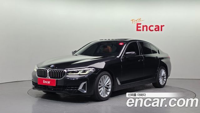 BMW 5-Series 520i Luxury