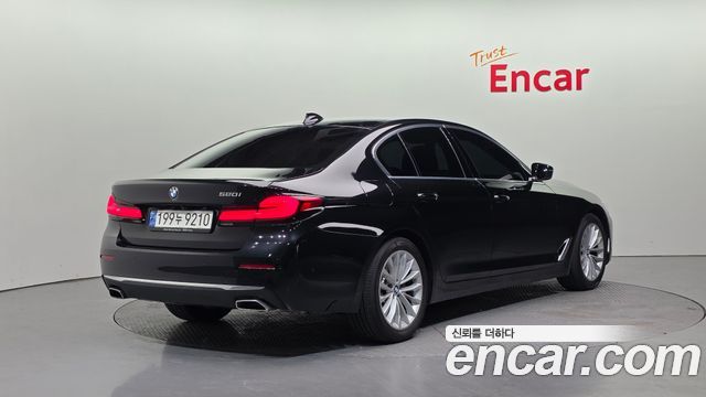 BMW 5-Series 520i Luxury
