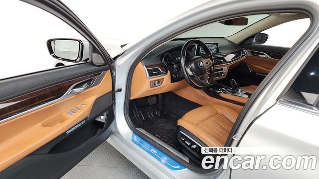 BMW 7-Series 740Li xDrive
