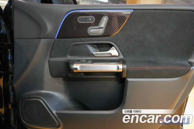 Mercedes-Benz GLB-Class GLB250 4MATIC