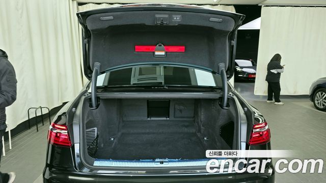 Audi A8 55 TFSI Quattro Premium LWB