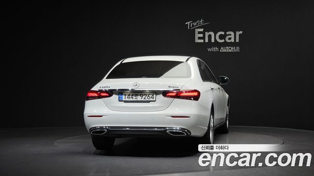 Mercedes-Benz E-Class E220d 4MATIC Exclusive